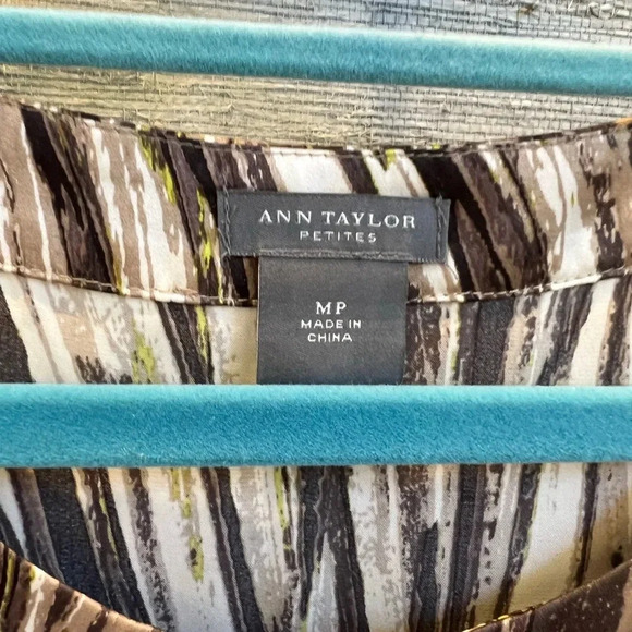 Ann Taylor mp brown white green sleeveless silk top high neck medium petite - Picture 3 of 9
